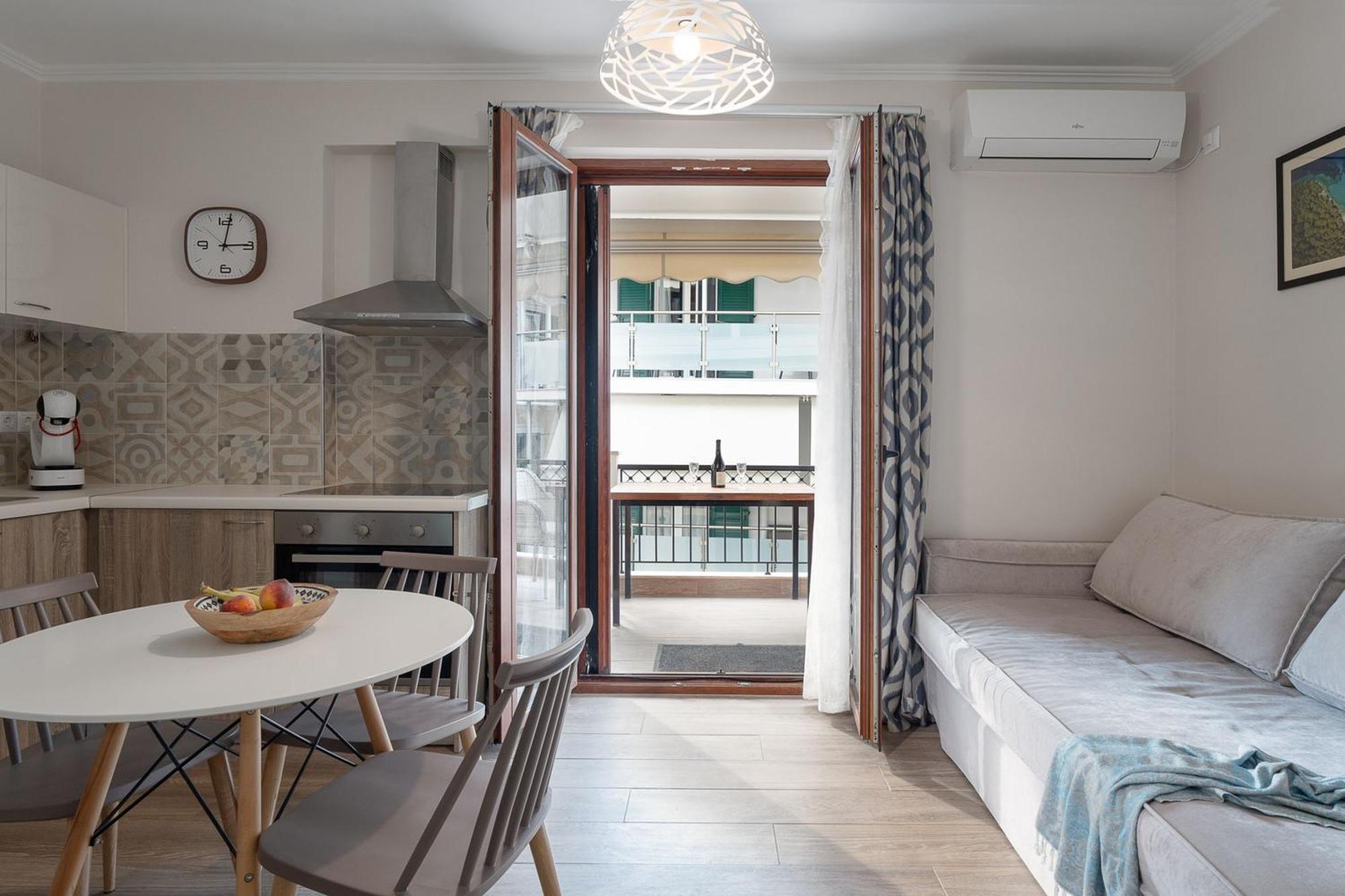 Captain'S Seafront Apartments Nydri  Exterior photo